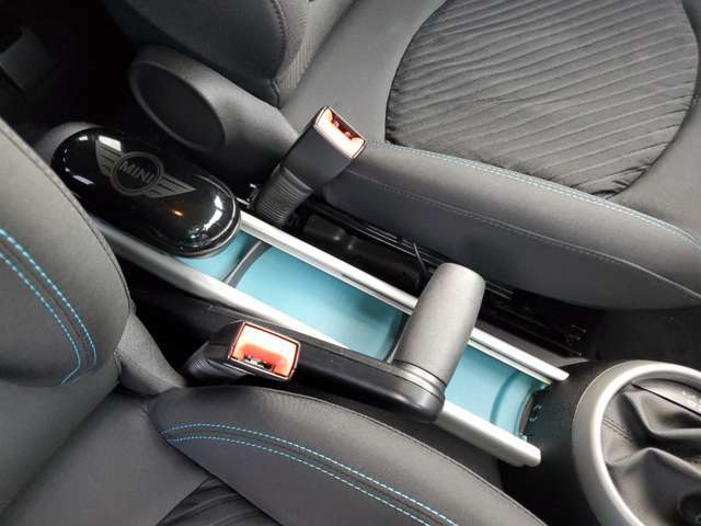 サイドブレーキ。