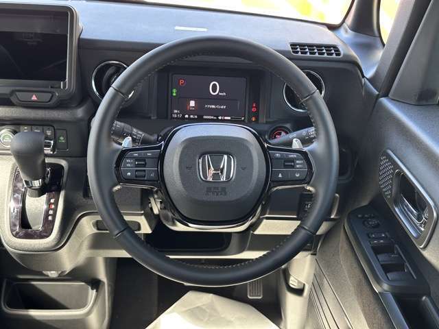 ★修復歴車一切ありません！それどころか、弊社の仕入在庫につきましては、フェンダー、ボンネット、ドアパネル等の交換歴、修理歴のある車両は基本的に仕入れを行いませんので高品質な車両のみ在庫で揃えています！