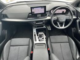 【認定中古車】Audi専門のテクニシャンが、100項目にもおよぶ精密な点検を実施。すべてをクリアしたAudi車のみが対象となります。