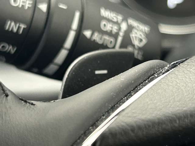 【運転席操作部】快適なドライブを楽しむための機能が装備されています！運転席から触れるので、使いやすいです！除菌プランいれていただくと、さらに清潔で安心していただけます！
