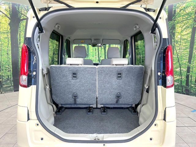 積み下ろしのしやすいデッキにはたっぷりと荷物を積み込んでいただけます。遊びから仕事まで、様々なシーンで頼れます♪