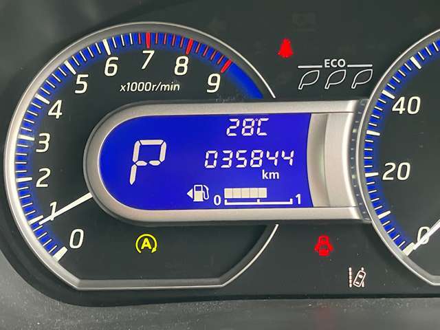 当社では車のヘッドライトやホイールまでコーティングできる「まるごとガラスコート」をご用意しております☆日産プリンス兵庫限定のコーティングを是非この機会に♪