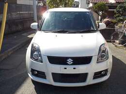 特別仕様車　純正レカロ/ハーフレザーシート　前後ドラレコ　HDDナビ　フルセグTV　DVD再生　白16インチアルミホイール　盗難防止システム　ドアミラーウインカー　スマートキー　ETC　HID　禁煙車