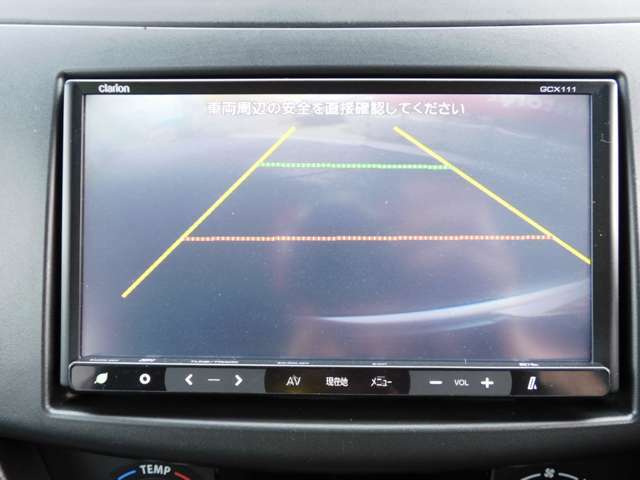 バックカメラがあれば後方の視野をカバーしてくれるので、安心・安全が確保できます。後退駐車のサポートにかかせないアイテムです！