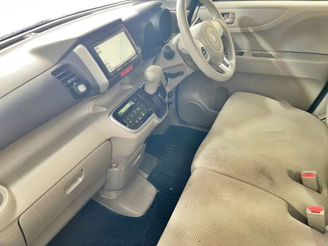 総在庫200台以上！たくさんあるからご希望のお車が見つかります！掲載されていない在庫車も多数ございますので、お気軽にお問合せ下さい！