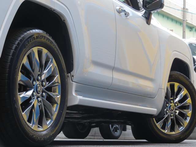 車両に関する装備等ご不明点などはお気軽にお問い合せください。記録簿の確認、専用CPU診断テストなども実施いたします。