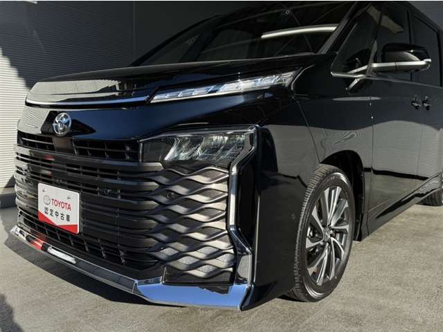 LEDヘッドランプです。十分な明るさを保ちつつも消費電力が少なく、バルブ寿命も長いのが特徴です。瞬時にMAXの光量を発揮するのもLEDならではです。