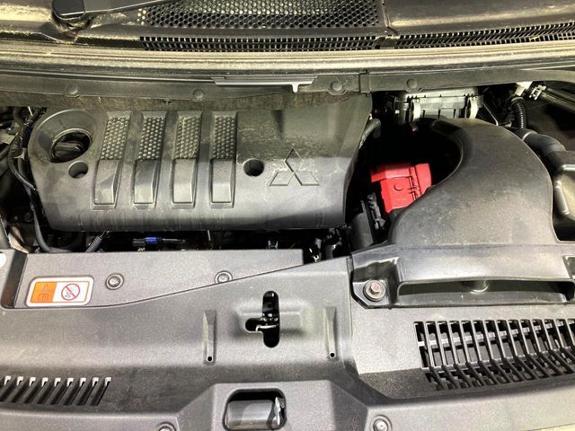親切・丁寧な専門メカニックスタッフが応対！・車検・点検整備・事故等の修理などアフターサービスも安心。お車のカスタマイズもネクステージのサービススタッフまでご相談ください！