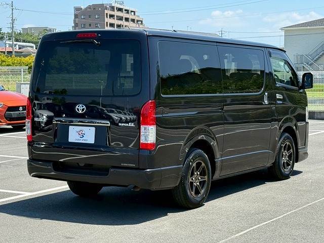 お車ご成約時の付帯率は驚きの90％OVER。GOOD　SPEED自慢のスーパーガラスコーティング。見違えるほどの輝きを放ち、納車後のメンテナンスも楽々。是非一度お試し下さい。