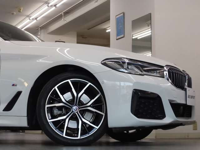 BMW 5シリーズ 523d xドライブ Mスポーツ エディション ジョイ BMW 5シリーズ 523d xドライブ Mスポーツ エディション ジョイ