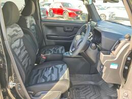 「この車の写真をもっと見たい」「状態が気になる」「この装備はついている？」どんな小さな疑問でもお気軽にお問い合わせください！