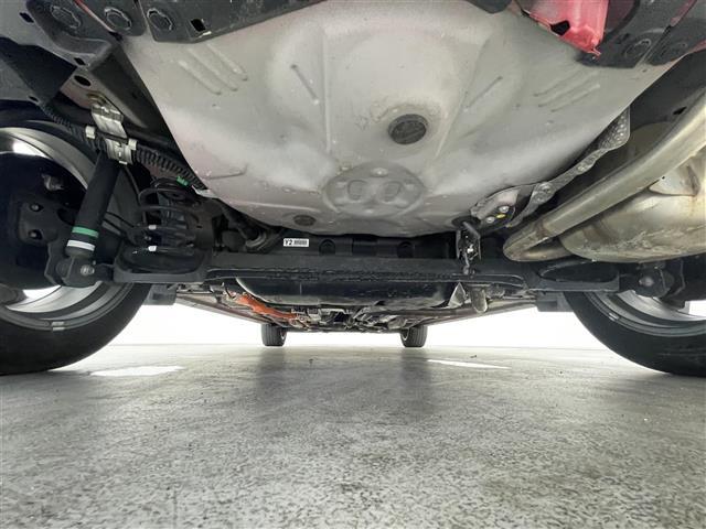 【下回り】下回りがきれいなうちに、防錆加工の施工がオススメ。降雪地域はもちろん、沿岸部にお住いの方や、趣味でマリン・ウィンタースポーツをされる方に大変好評いただいております。