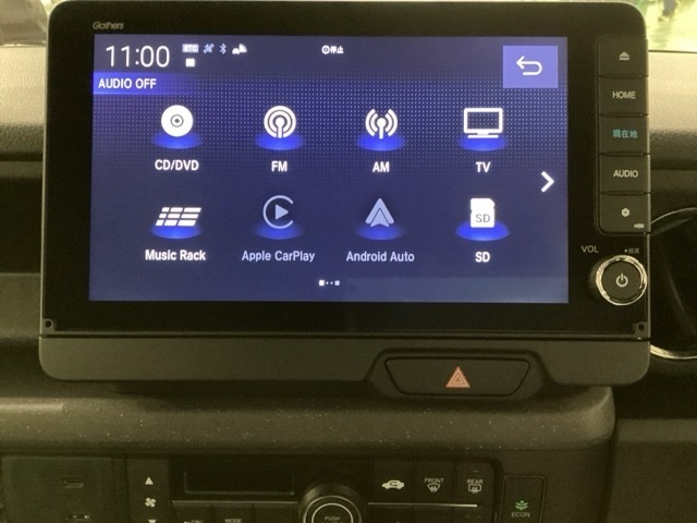 ナビゲーションはフルセグTV、インターナビ対応のGathers純正メモリーナビを搭載しています。Bluetoothオーディオ機能がありますので、スマートフォンなどの音楽も再生できます。
