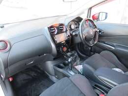 アピールポイントを中心に撮影するように努めておりますが、その他気になる点などございましたらいつでもご連絡ください！実際の現車確認もどうぞご来店お待ちいたしております！