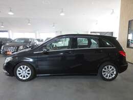 お客様用の駐車スペースをご用意しておりますので、お気軽にご来店くださいませ♪