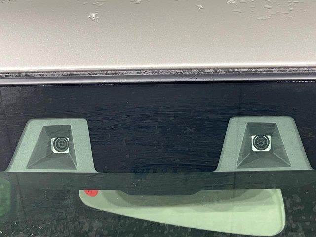 【スズキ　セーフティサポート】走行中に前方の車両等を認識し、衝突しそうな時は警報とブレーキで衝突回避と被害軽減をアシスト。より安全にドライブをお楽しみいただけます。