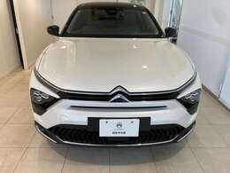 ご遠方にお住まいでご来店が難しい場合は、お電話やメール等様々な方法で弊社従業員が対応いたします。お気軽にお問い合わせ下さいませ。