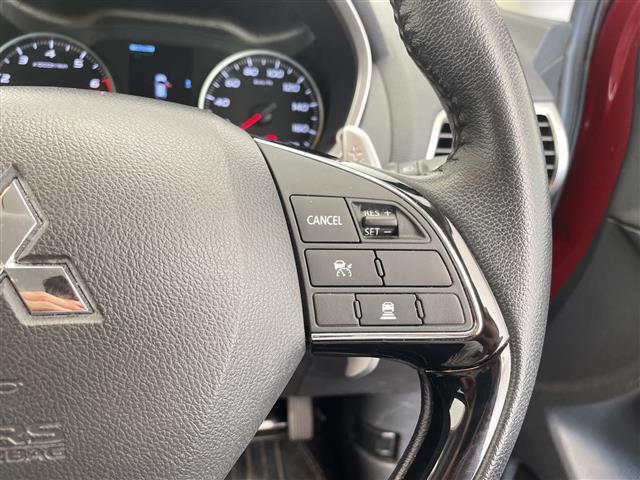 【運転席操作部】『運転席周辺の装備』の画像になります。快適なドライブを楽しむための機能が装備されています！運転席から触れるので使いやすいです！