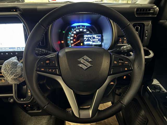 【新車保証継承】弊社は、ご納車前に保証継承点検整備を実施してご納車を致しております。継承費用も含む総額表示となりますのでご安心ください。