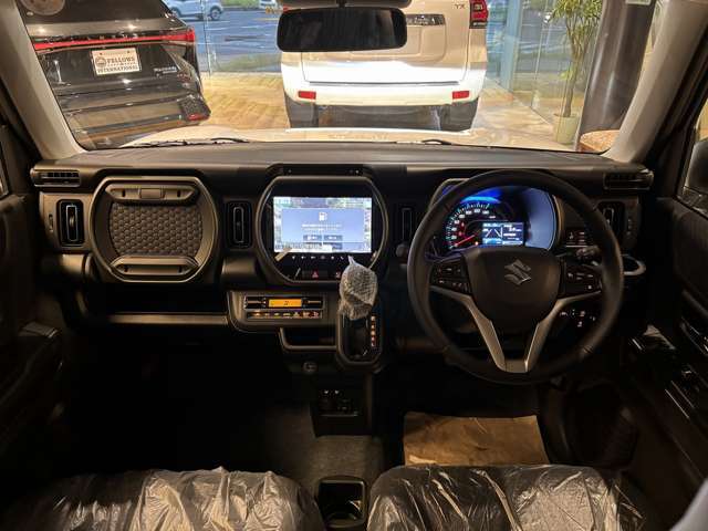 当社は「わかりやすい総額表示」を心がけております。 掲載総額には★自動車税★自賠責保険★取得税★重量税★登録手続費用★保証付整備費用★消費税★リサイクル預託金★記載オプション、すべてが含まれています。