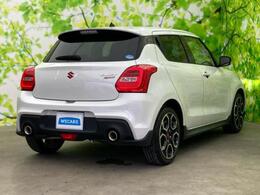 全国に店舗を展開しているのでどこでもお取り寄せが可能です！この車が気になるけど遠方だから・・・と諦める必要はありません！※別途陸送費が必要です。