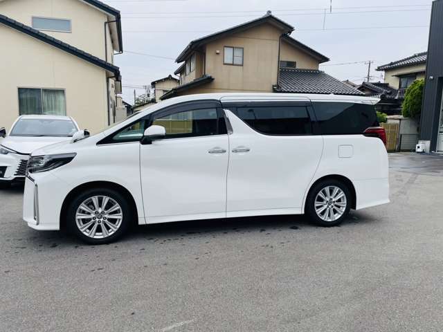 R2年式、TOYOTA、アルファード、2.5S、衝突軽減ブレーキ、障害物センサー、ナビ、TV、ETC、前後ドラレコ、クルーズコントロール、バックカメラ