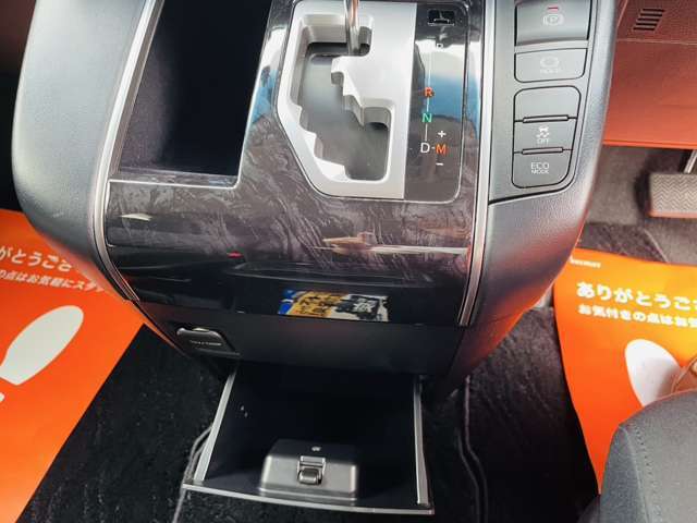 小物入れがたくさんで車内もすっきり☆