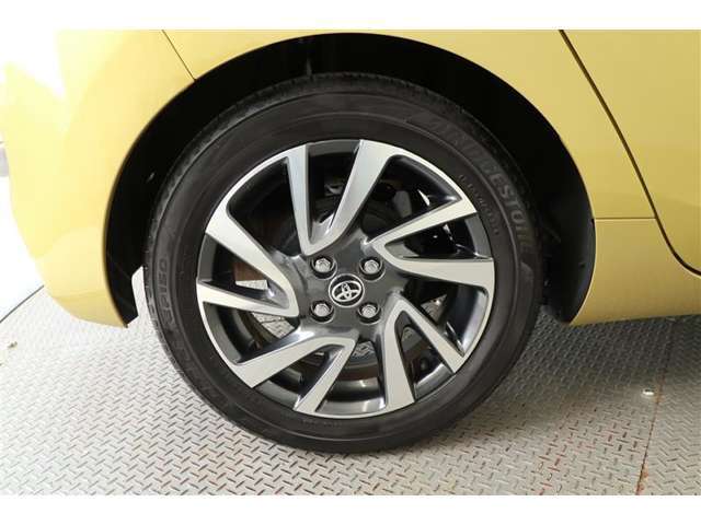 純正アルミホイール【タイヤサイズ195/55R16】