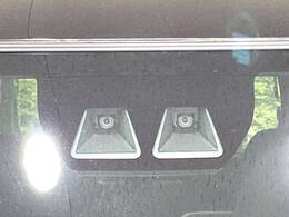 【スマートアシスト】走行中に前方の車両等を認識し、衝突しそうな時は警報とブレーキで衝突回避と被害軽減をアシスト。より安全にドライブをお楽しみいただけます。