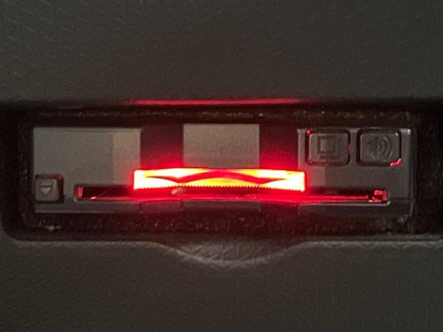 【ナビゲーション】目的地までしっかり案内してくれる使いやすいナビ。Bluetooth接続すればお持ちのスマホやMP3プレイヤーの音楽を再生可能！毎日の運転がさらに楽しくなります！！