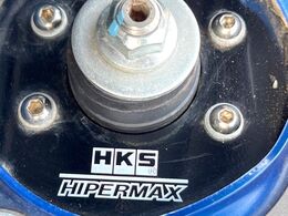 【車高調】車高が低くなり、スタイリッシュな見た目となっております。車両の重心が下がる事で、走行時の安定性も向上します♪