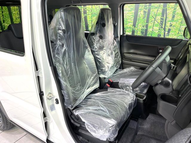 もちろん車内はキレイです♪よりクリーンな状態をキープしたいお客様には『ナノゾーンコート』がおすすめ！新型コロナウイルス対策や、除菌・消臭に効果を発揮し多くの方にご好評いただいております。