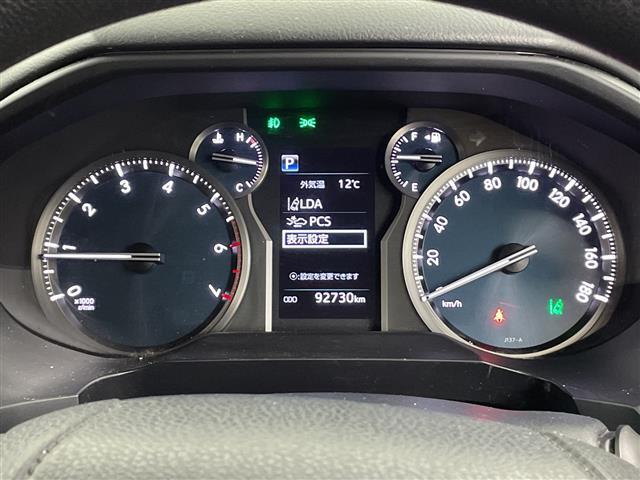 【スピードメーター】メーターがシンプルで見やすく運転しやすいですね！