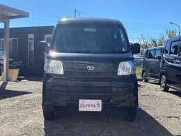 軽自動車の魅力を再発見してもらえるように、良質な車両を豊富にラインナップ！長年、車と向き合ってきた経験を活かして、全国のオークション会場から「低価格」かつ「良質」な軽自動車を安く仕入れています。