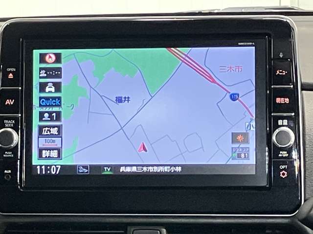 日産純正SDナビ（MM319D-L）です。クリアな画質を楽しんでいただけるフルセグ地デジTVなど、書ききれないほどの機能が満載です。