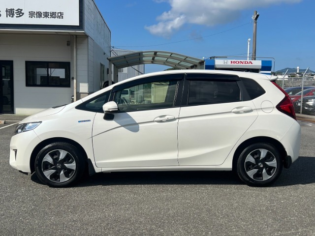 HondaCars博多　宗像東郷店中古車コーナーへようこそ☆　おクルマについてのお問い合わせはお気軽にお電話ください☆　TEL：0940-37-7878