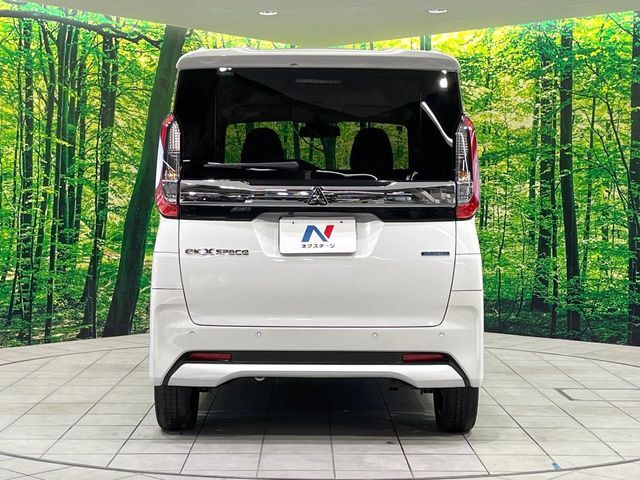 安心の最長10年・走行無制限保証（有償）をご用意。保証内容も充実はもちろん、無料点検＆オイル交換や、年中無休の全国・24時間ロードサービスも付帯されておりますのでご安心下さい。