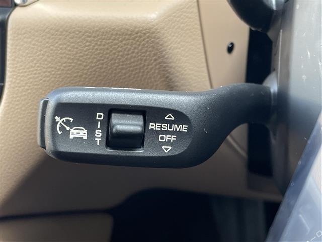 【運転席操作部】『運転席周辺の装備』の画像になります。快適なドライブを楽しむための機能が装備されています！運転席から触れるので使いやすいです！