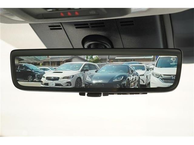 メーカーオプションデジタルインナーミラー装備☆車両後方のカメラからリアルタイムで映像を映し出してくれます☆荷物などで視界を遮られることなく、クリアな後方視界を確保できます☆