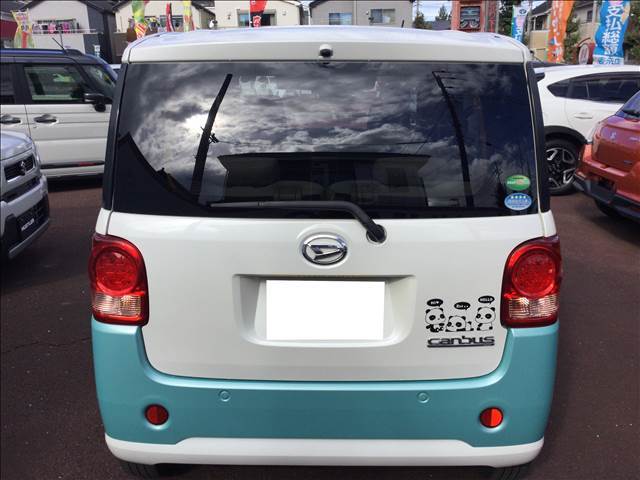 弊社の総額表示は実際の「お乗り出し価格」です。別途に整備代や保証料を戴くことは御座いません。安心してご相談下さい。