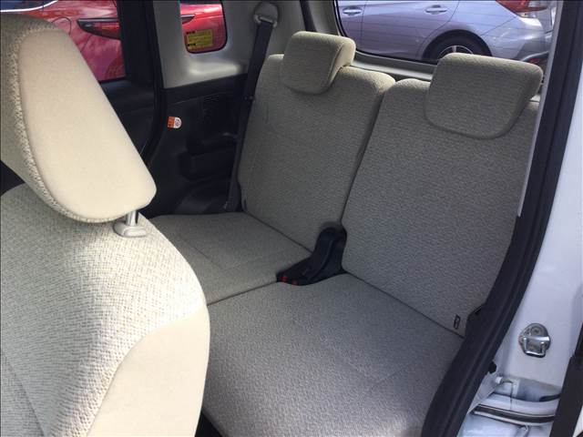 弊社の総額表示は実際の「お乗り出し価格」です。別途に整備代や保証料を戴くことは御座いません。安心してご相談下さい。