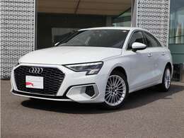 アウディ認定中古車は安心してお乗り頂くため1年間走行距離無制限の保証が無料で付いております。　全国陸送可能で、ご納車後はお近くの正規ディーラーにてメンテナンスを受けることができます