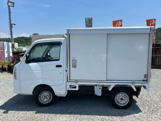 オートマ車です！！エアコン！パワステ！！パワーウィンドウ！！