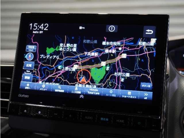 【ナビゲーション】起動までの速度と地図を検索する速度が最大の魅力。初めての道でも安心・快適なドライブをサポート出来ます。操作も簡単で、ストレスフリーなドライブを提供。