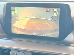 バックカメラがついて後方確認が簡単にできます！苦手としている車庫入れ等も安心して出来ますね！凄く需要の高い装備ですので、最初から付いていれば言う事なしですよね！？