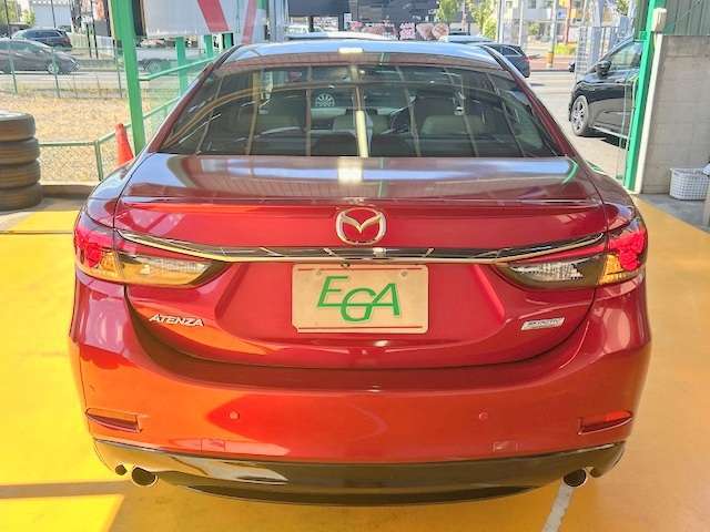 ご希望のお客様には、納車時までに細かなキズやヘコミなどを当社工場にて修復後お渡しする事も可能ですので、お気軽にスタッフまでご相談ください！（別途費用）