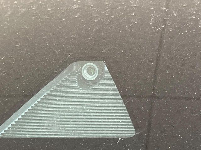 【i-ACTIVESENSE】走行中に前方の車両等を認識し、衝突しそうな時は警報とブレーキで衝突回避と被害軽減をアシスト。より安全にドライブをお楽しみいただけます。