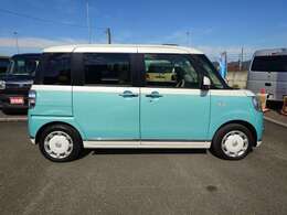 DS館ショップ内の展示場には常時30台以上展示！お客様のニーズにあった1台をお探しいたします。