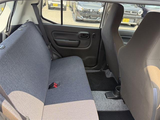 これからお車を購入し長くカーライフを楽しんで頂きたいと思い、当社スタッフは、そんな様々なお客様と安心して、楽しめるカーライフを一緒に考えてご提案させて頂いております。