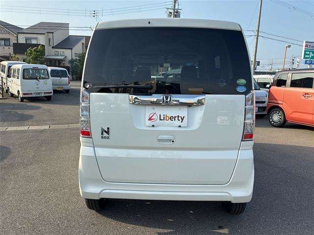■□■□■ アフターサービスもお任せ下さい！！ 自社整備工場を完備しております！！ 国土交通省指定整備工場なので車検も最短45分で終わります♪  ■□■□■